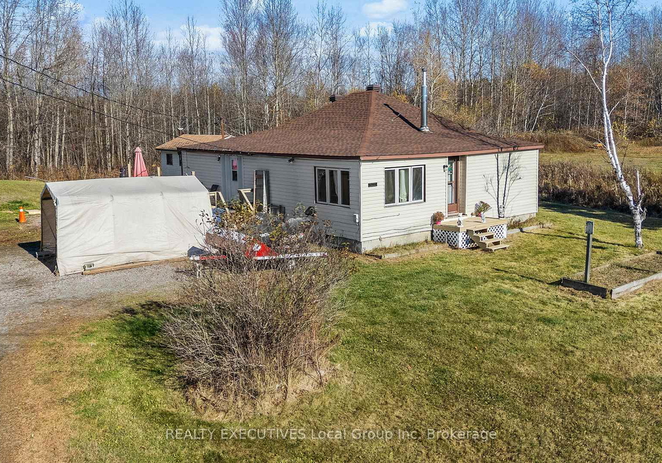 11735-hwy-17-w-west-nipissing-ontario-x12593528