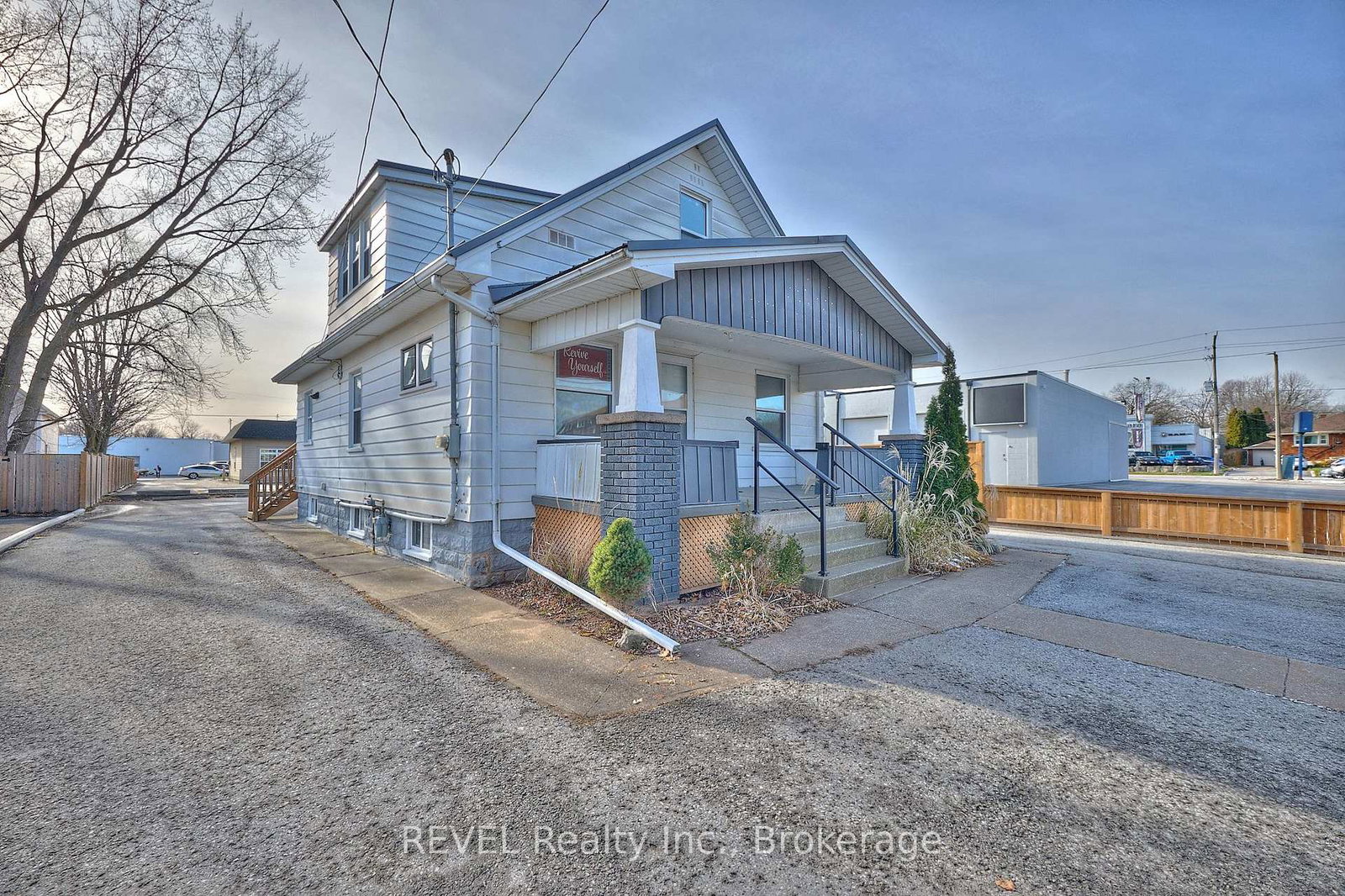 617william-street-niagara-falls-ontario-x12593530