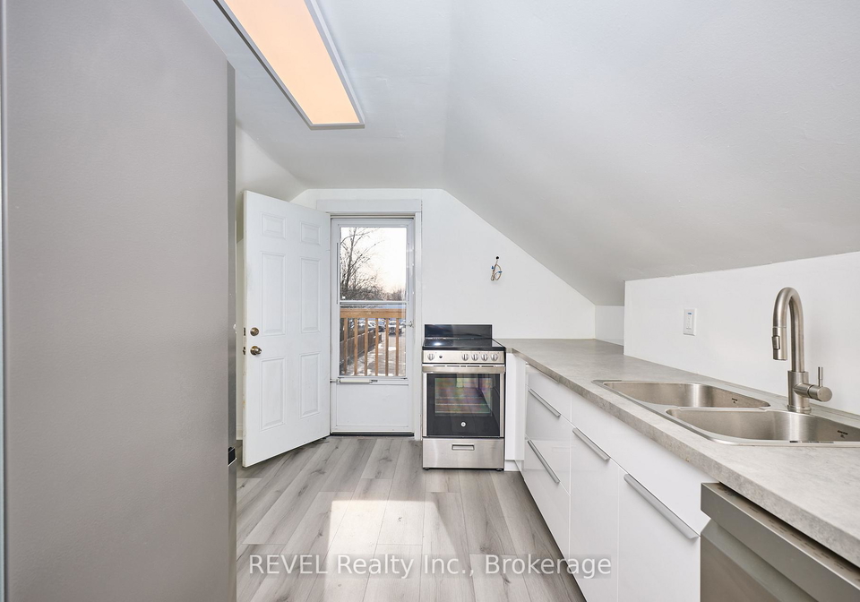 617william-street-niagara-falls-ontario-x12593530