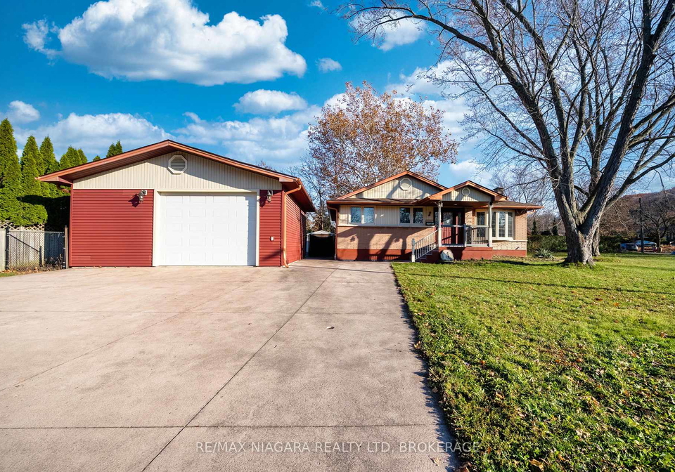 1-east-hampton-road-st-catharines-ontario-x12593550