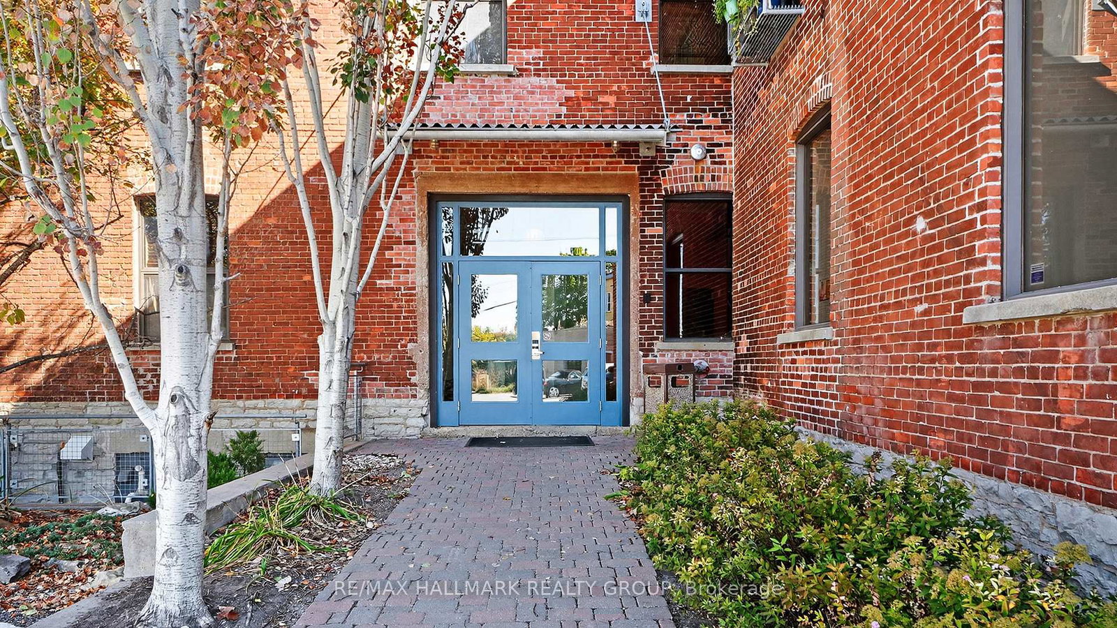 83-little-bridge-street-mississippi-mills-ontario-x12594728