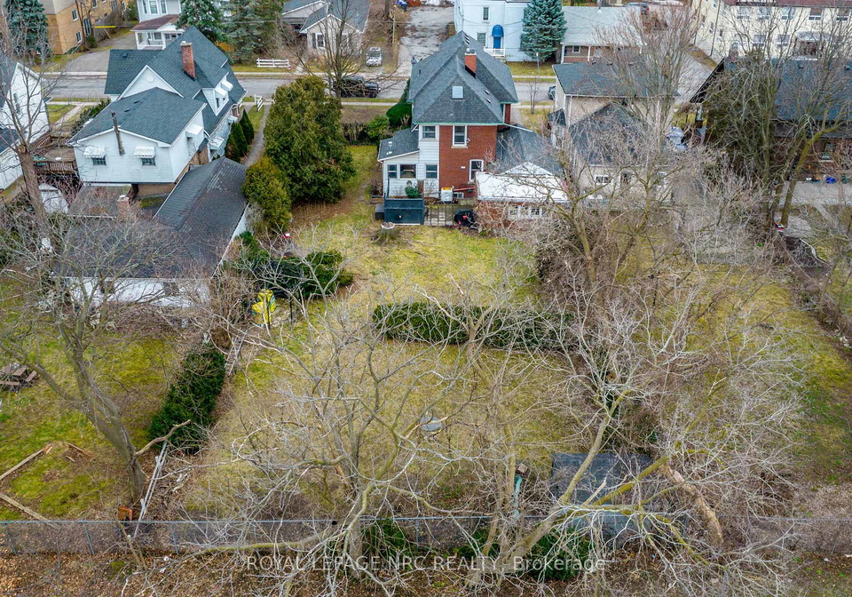 6107-barker-street-niagara-falls-ontario-x12594982