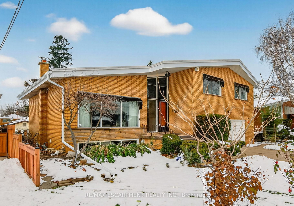 16-southill-drive-hamilton-ontario-x12595254