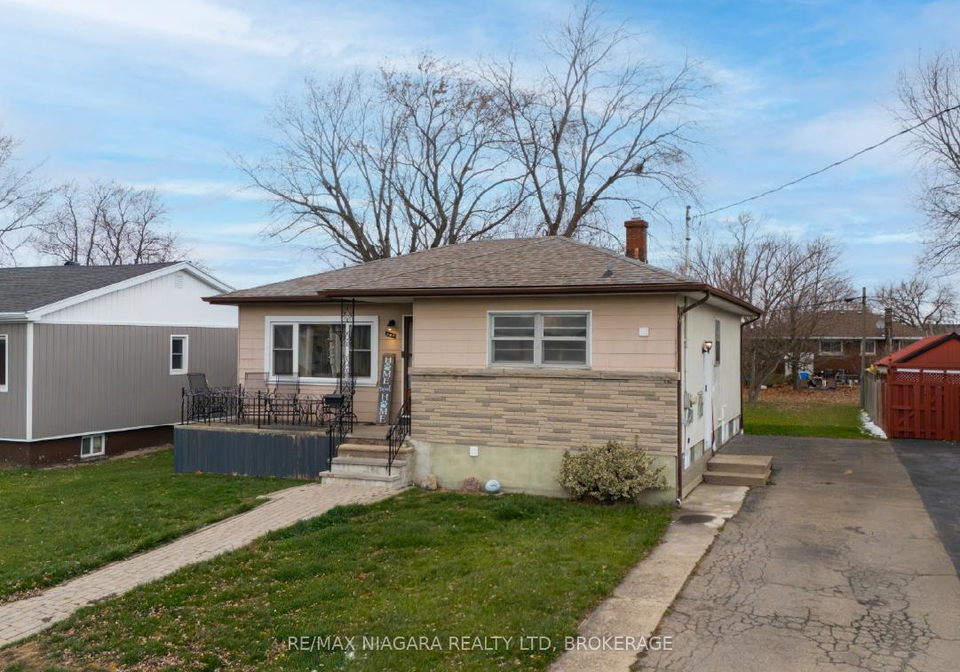 205-borden-avenue-port-colborne-ontario-x12595540