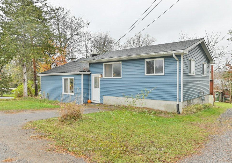 1643-county-road-5-quinte-west-ontario-x12595650