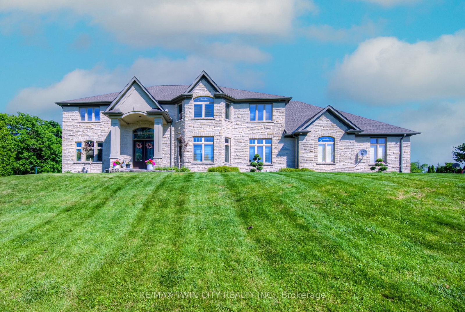 226-shade-street-wilmot-ontario-x12595780
