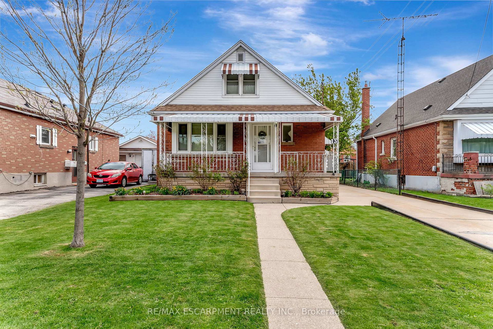 131-east-42nd-street-hamilton-ontario-x12596172