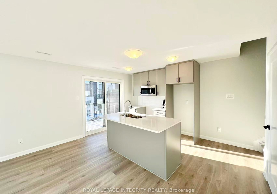 1118-creekway-private-kanata-ontario-x12596278