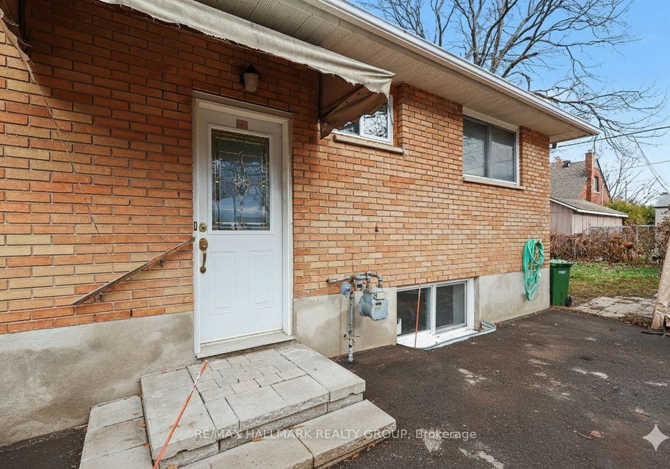1319-n-avenue-ottawa-ontario-x12596986