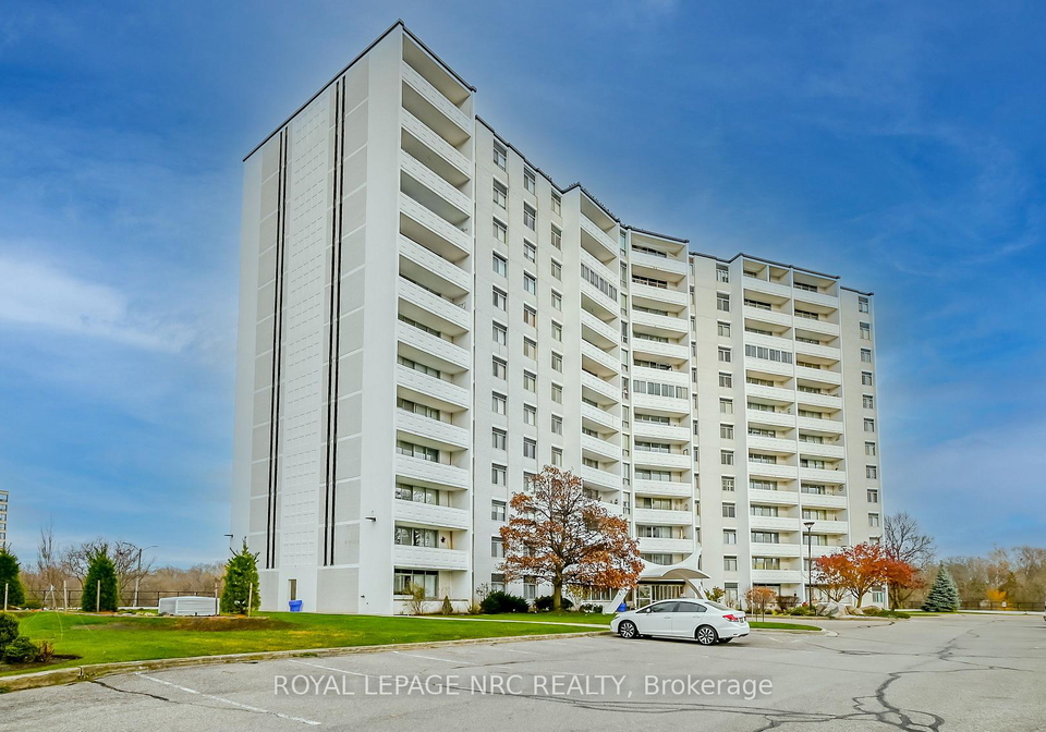 15-towering-heights-boulevard-st-catharines-ontario-x12597368