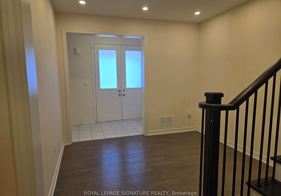 8-beasley-grove-hamilton-ontario-x12597494