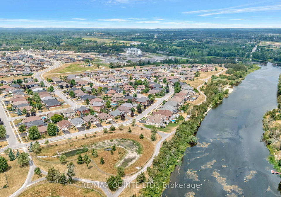 7-chestnut-drive-belleville-ontario-x12597570