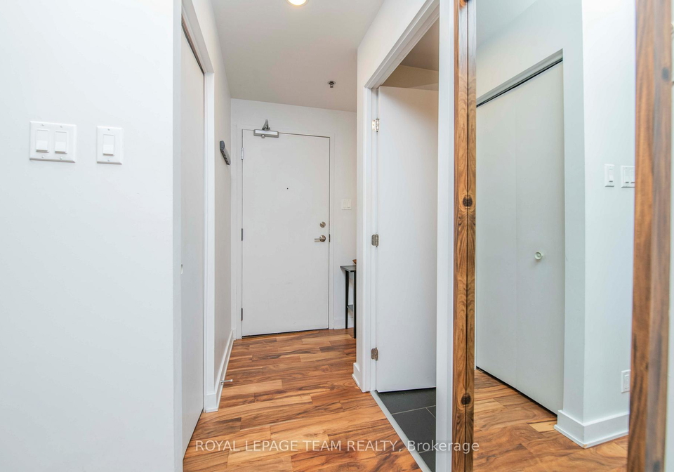 360-mcleod-street-ottawa-ontario-x12597626