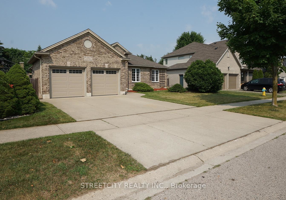 1861-louise-boulevard-london-north-ontario-x12597636