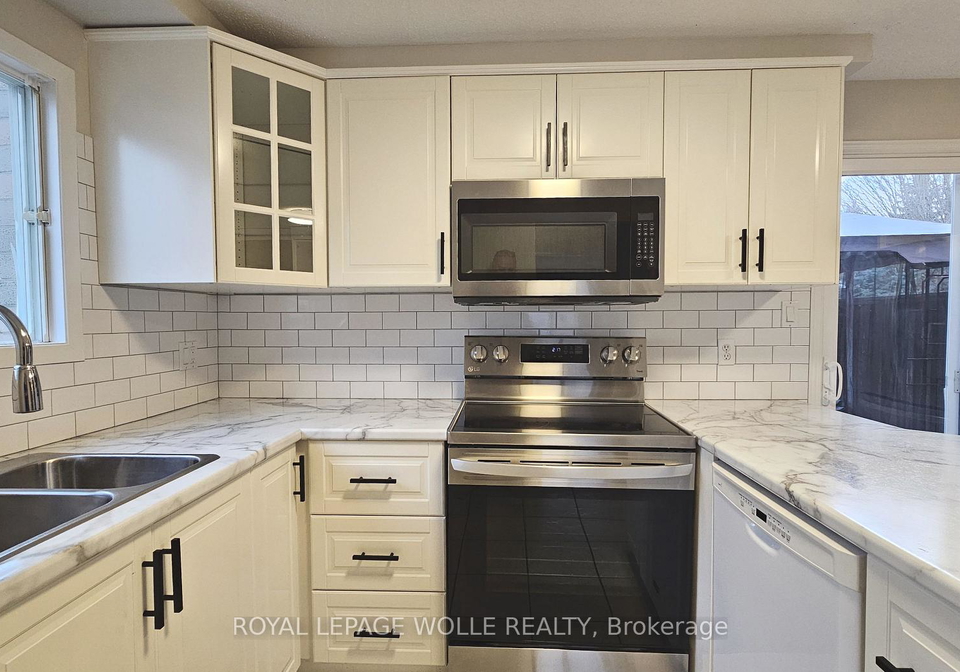 29-folkstone-crescent-kitchener-ontario-x12598704