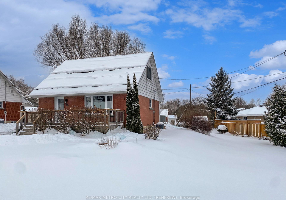 64-mclean-street-renfrew-ontario-x12598750