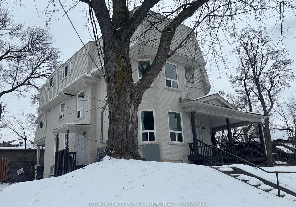 380-park-street-n-peterborough-ontario-x12598932