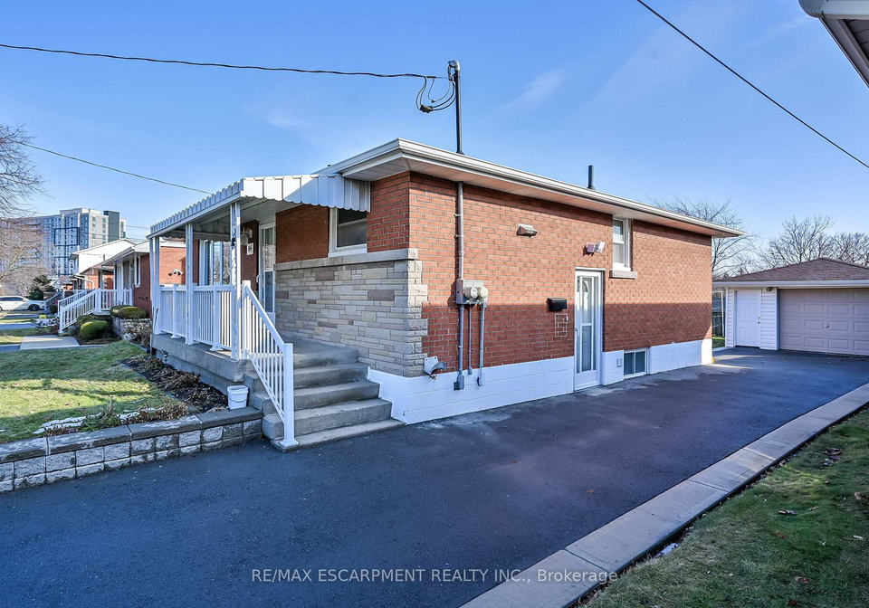 84-blanmora-drive-hamilton-ontario-x12599306