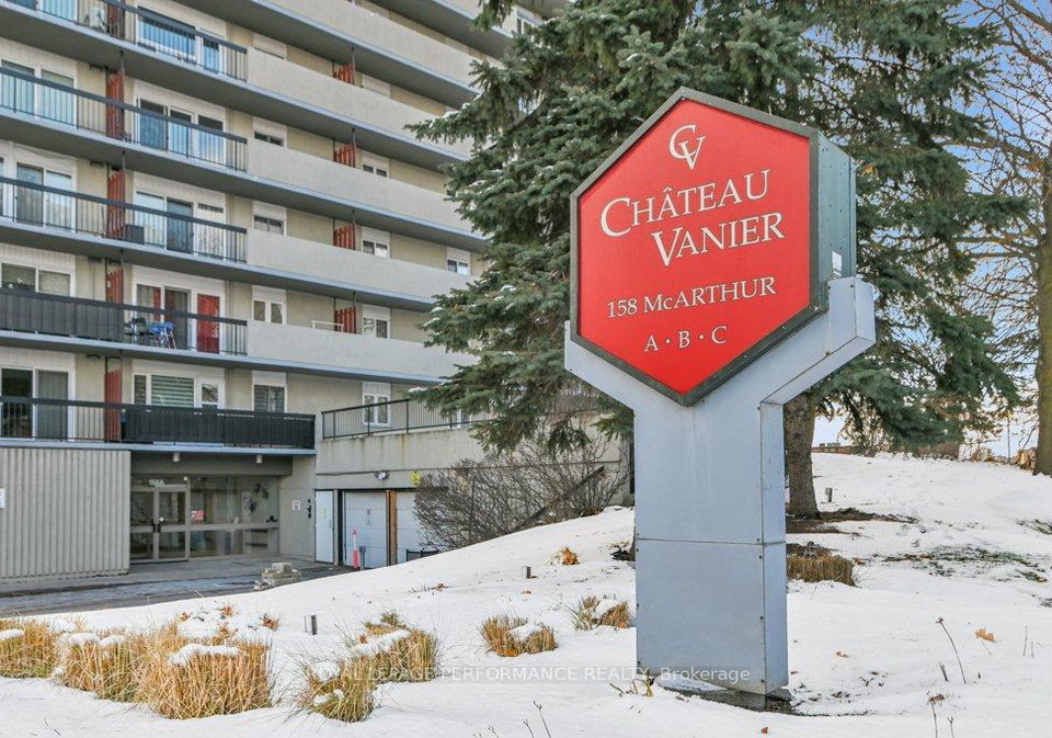 158-a-mcarthur-avenue-ottawa-ontario-x12599308