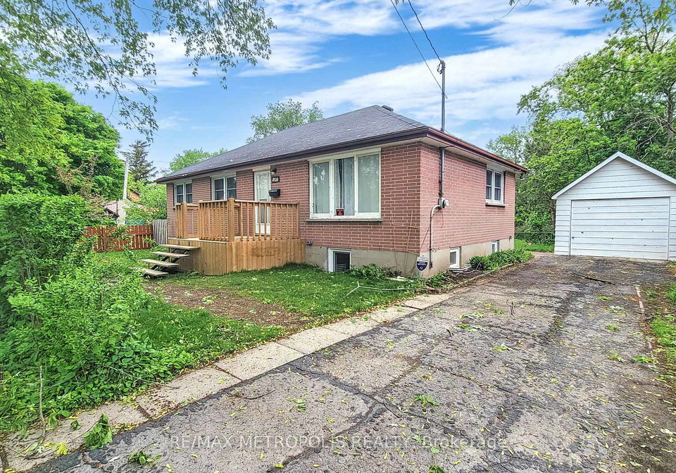1020-brewer-street-peterborough-central-ontario-x12599352