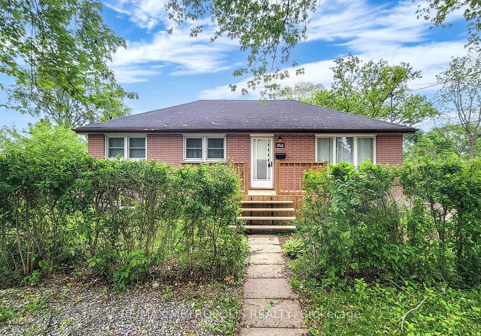1020-brewer-street-peterborough-central-ontario-x12599352