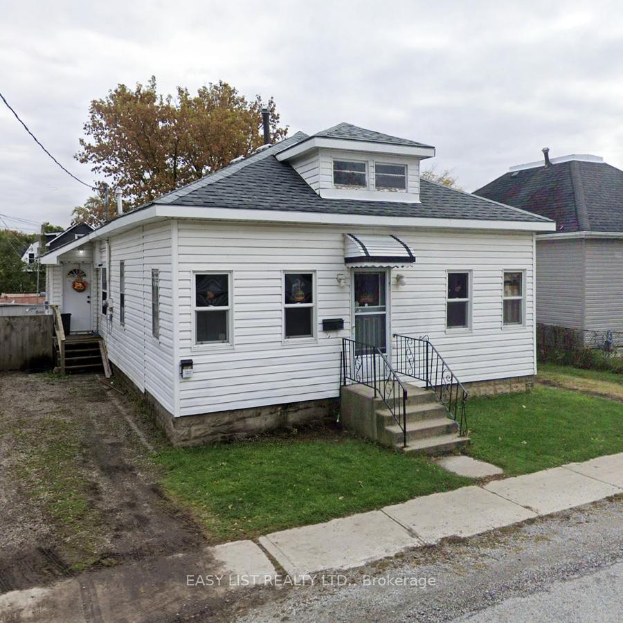 320-lafontaine-street-chatham-kent-ontario-x12599582