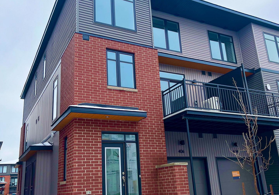 406-jewelwing-private-ottawa-ontario-x12599926