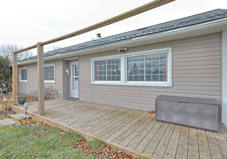 39-st-andrews-place-south-huron-ontario-x12600374