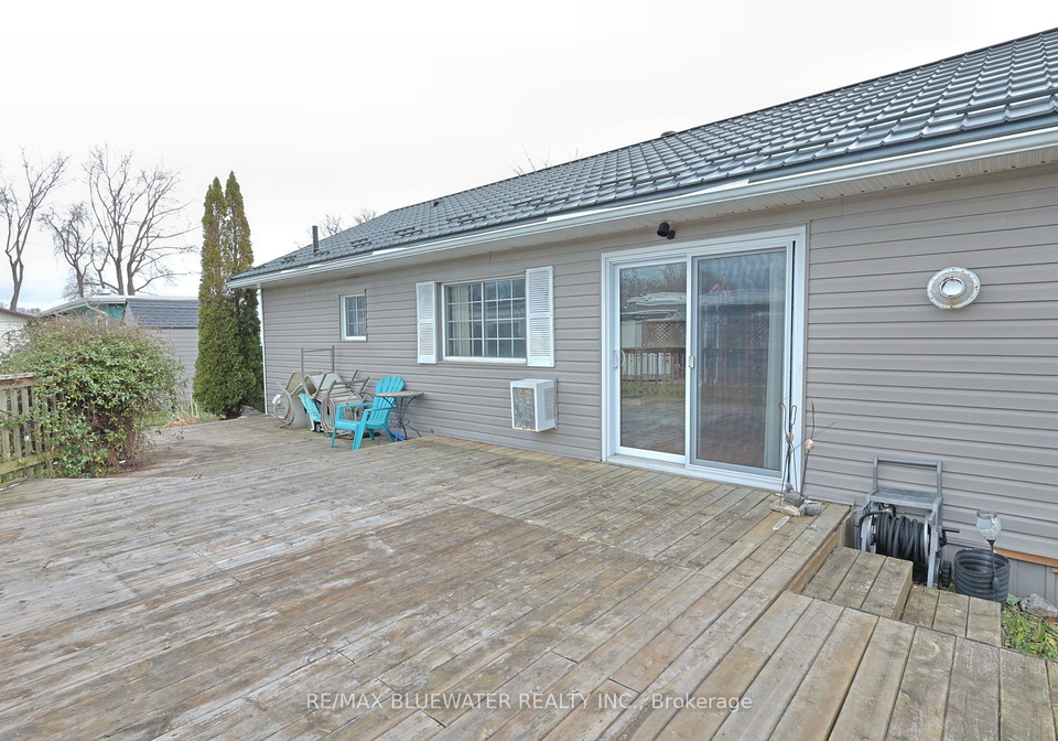 39-st-andrews-place-south-huron-ontario-x12600374