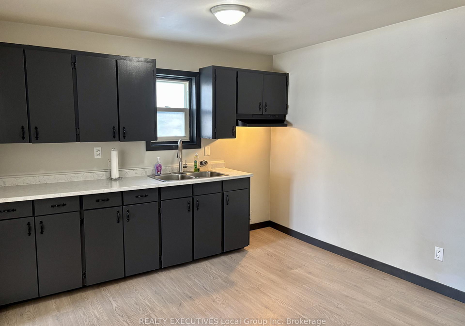 589-douglas-street-north-bay-ontario-x12600600