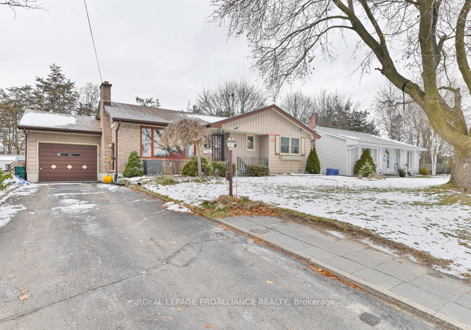 14-harris-crescent-belleville-ontario-x12601378