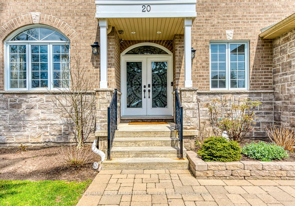 20-vinegar-hill-street-hamilton-ontario-x12601432