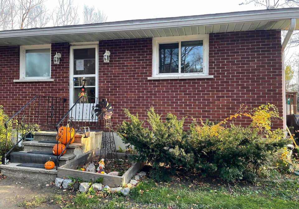 4918-leitrim-road-carlsbad-springs-ontario-x12601790
