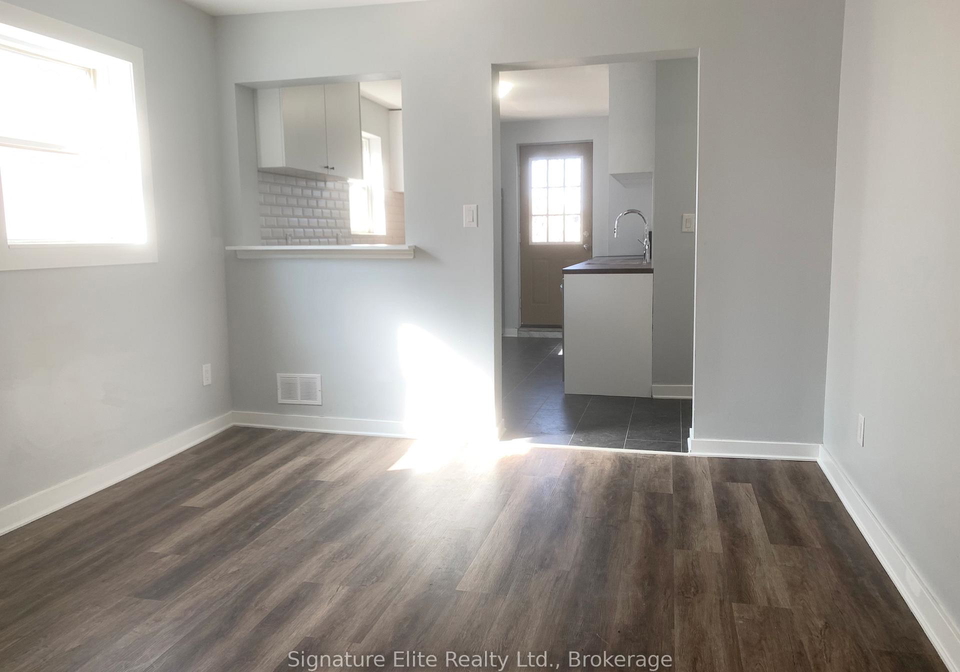 193-wentworth-street-n-hamilton-ontario-x12602206