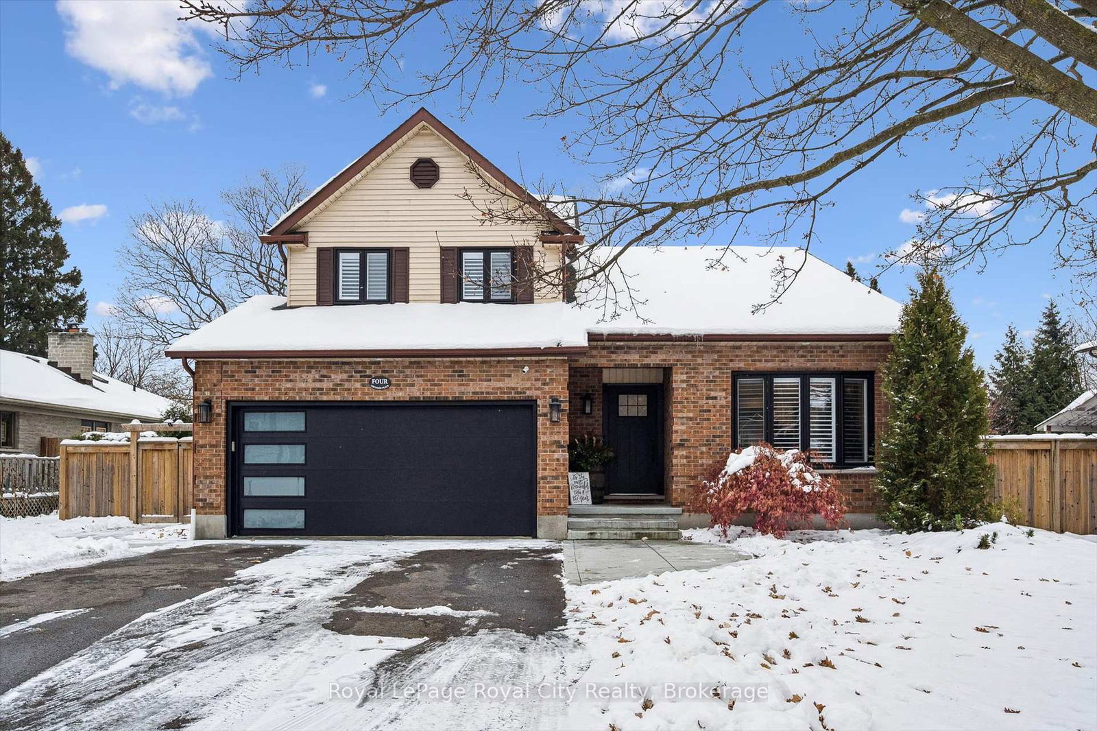 4-gryphon-place-guelph-ontario-x12602994