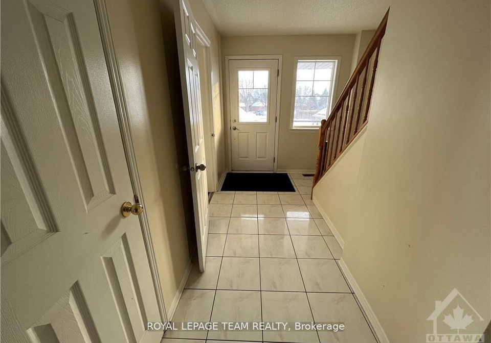 39-thornbury-crescent-ottawa-ontario-x12603732