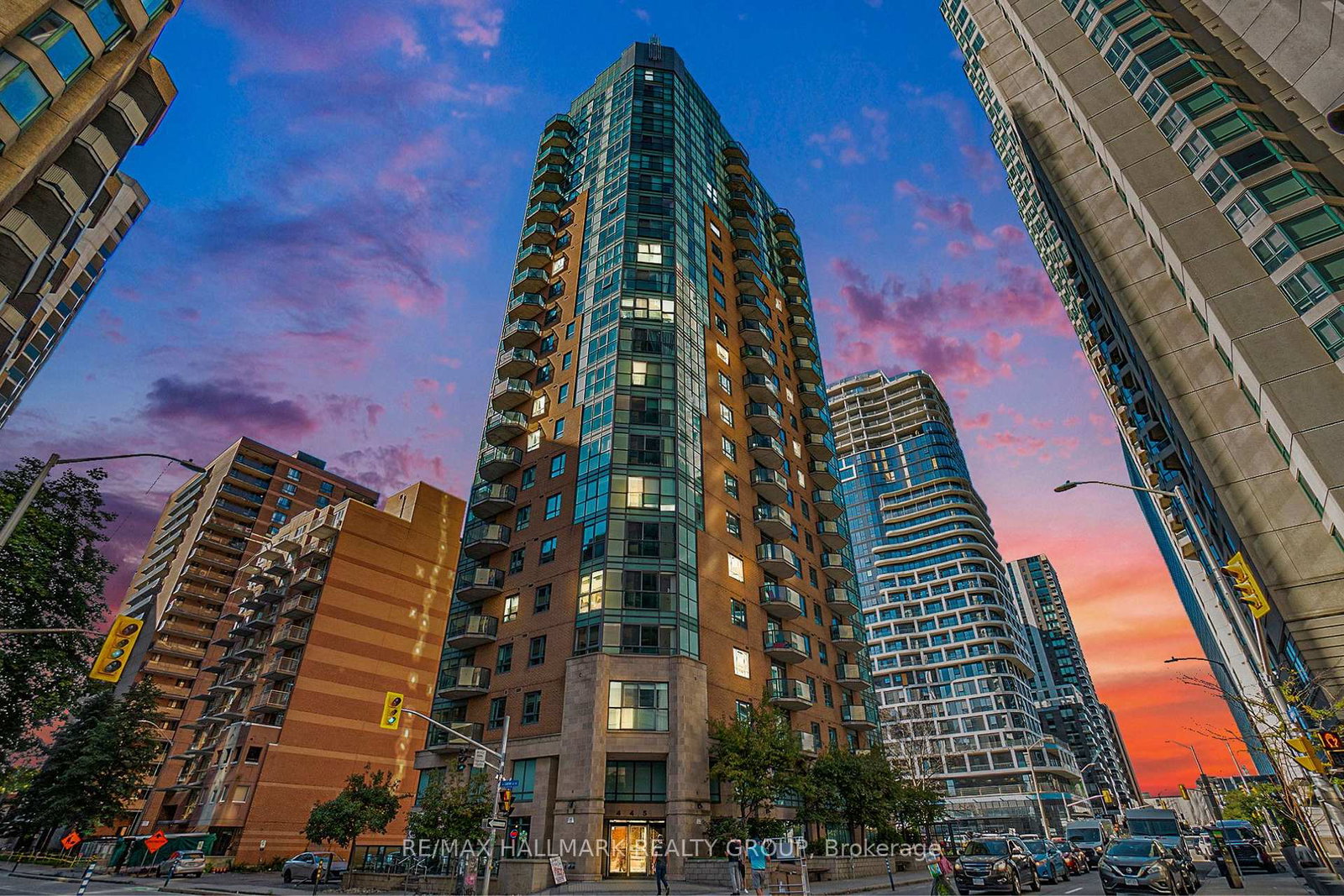 445-laurier-avenue-w-ottawa-ontario-x12604036