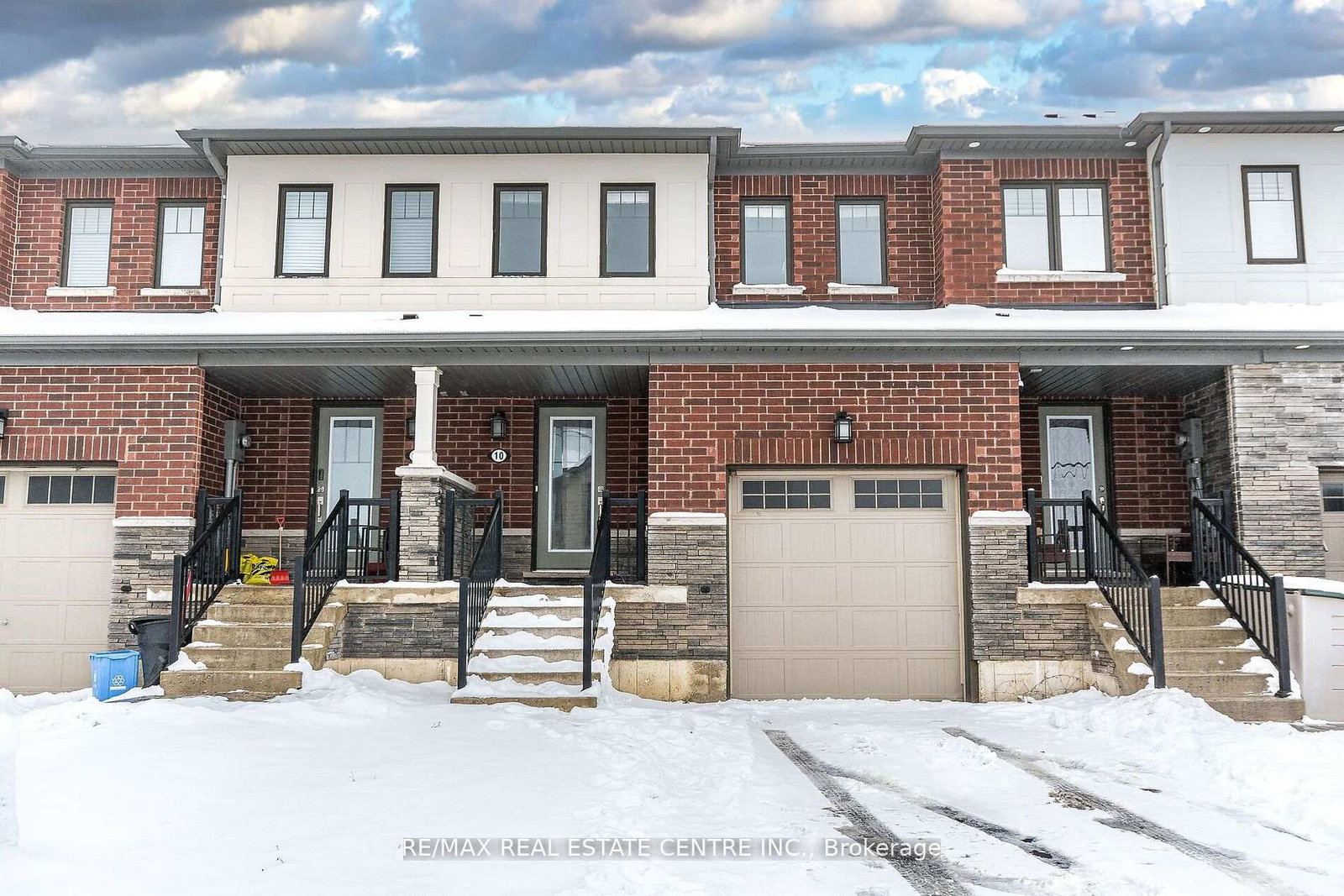 10-utter-place-hamilton-ontario-x12604330
