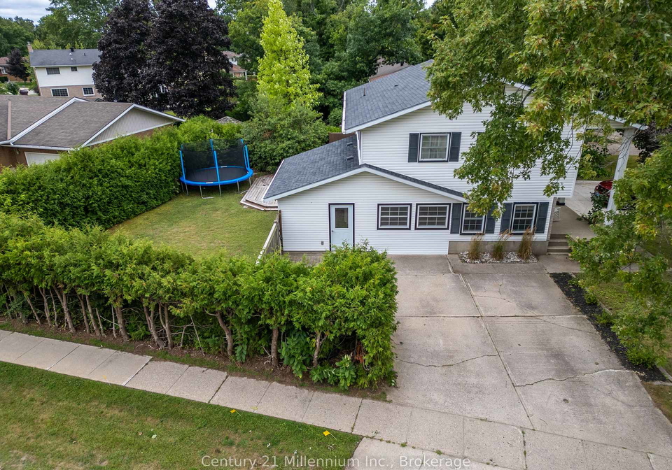 696-christopher-drive-saugeen-shores-ontario-x12604454