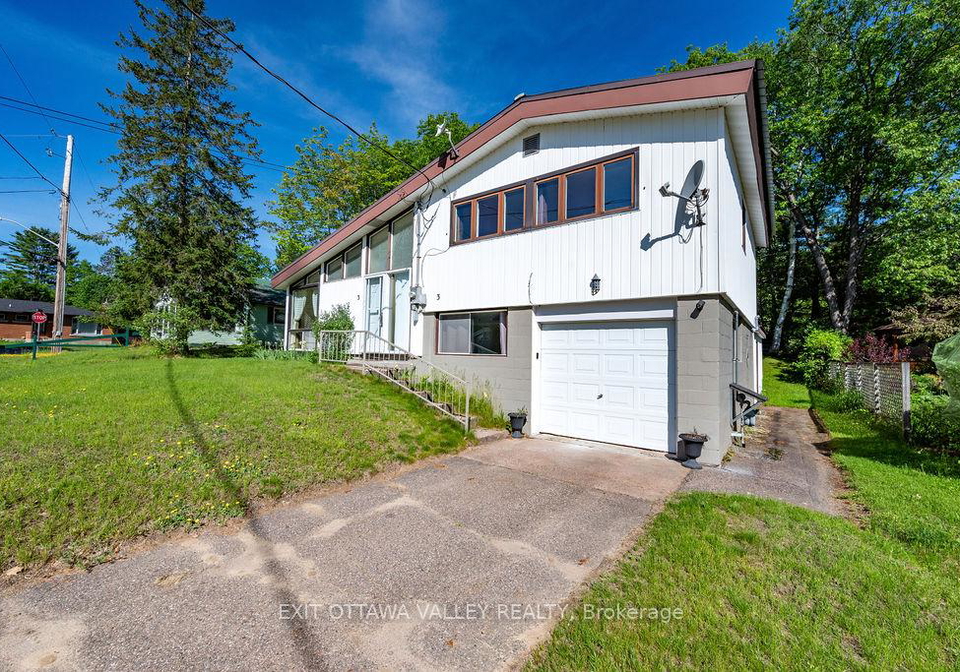 3-newton-crescent-deep-river-ontario-x12605238