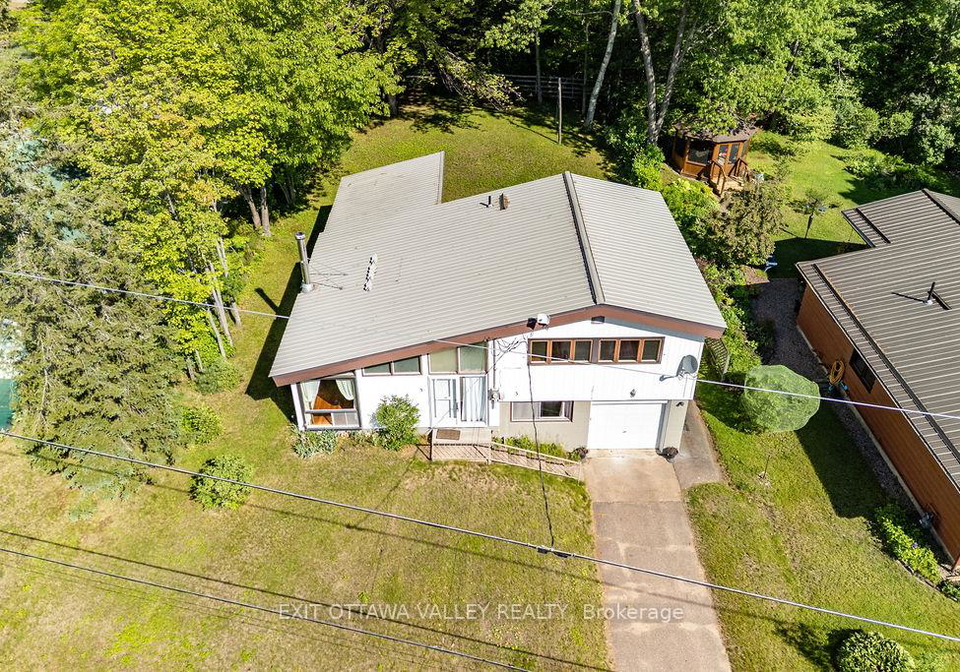 3-newton-crescent-deep-river-ontario-x12605238