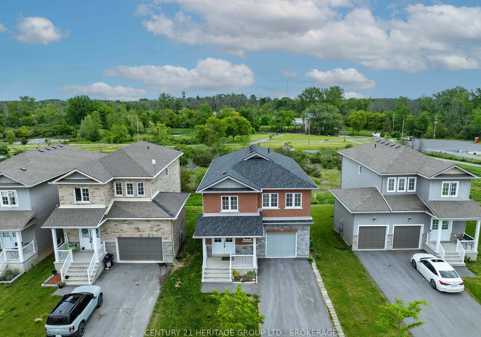 104-brennan-crescent-loyalist-ontario-x12605284