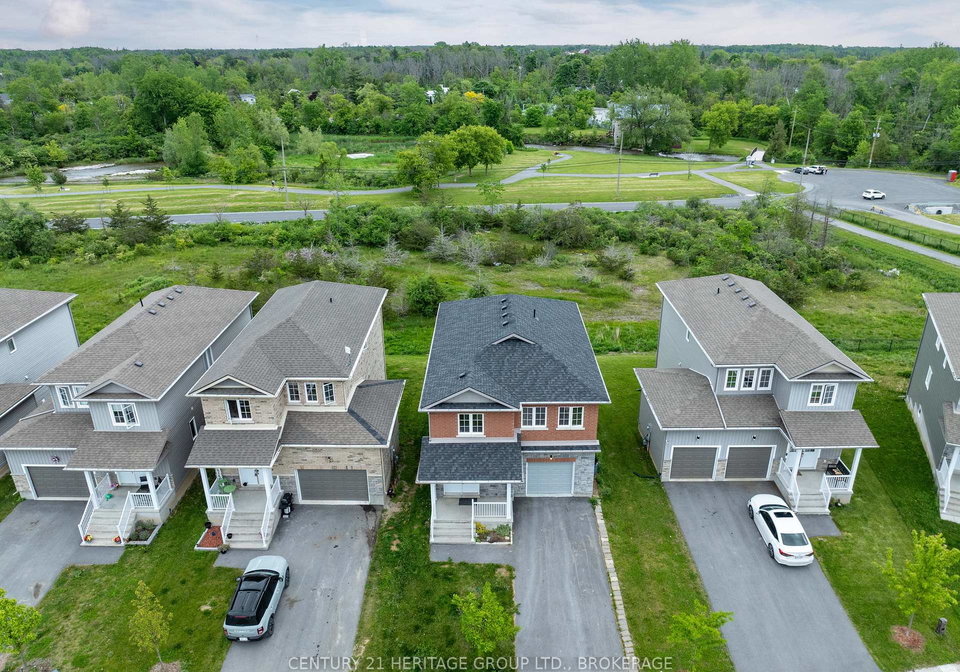 104-brennan-crescent-loyalist-ontario-x12605284
