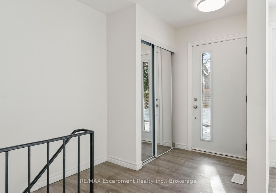 270-montmorency-drive-hamilton-ontario-x12605372
