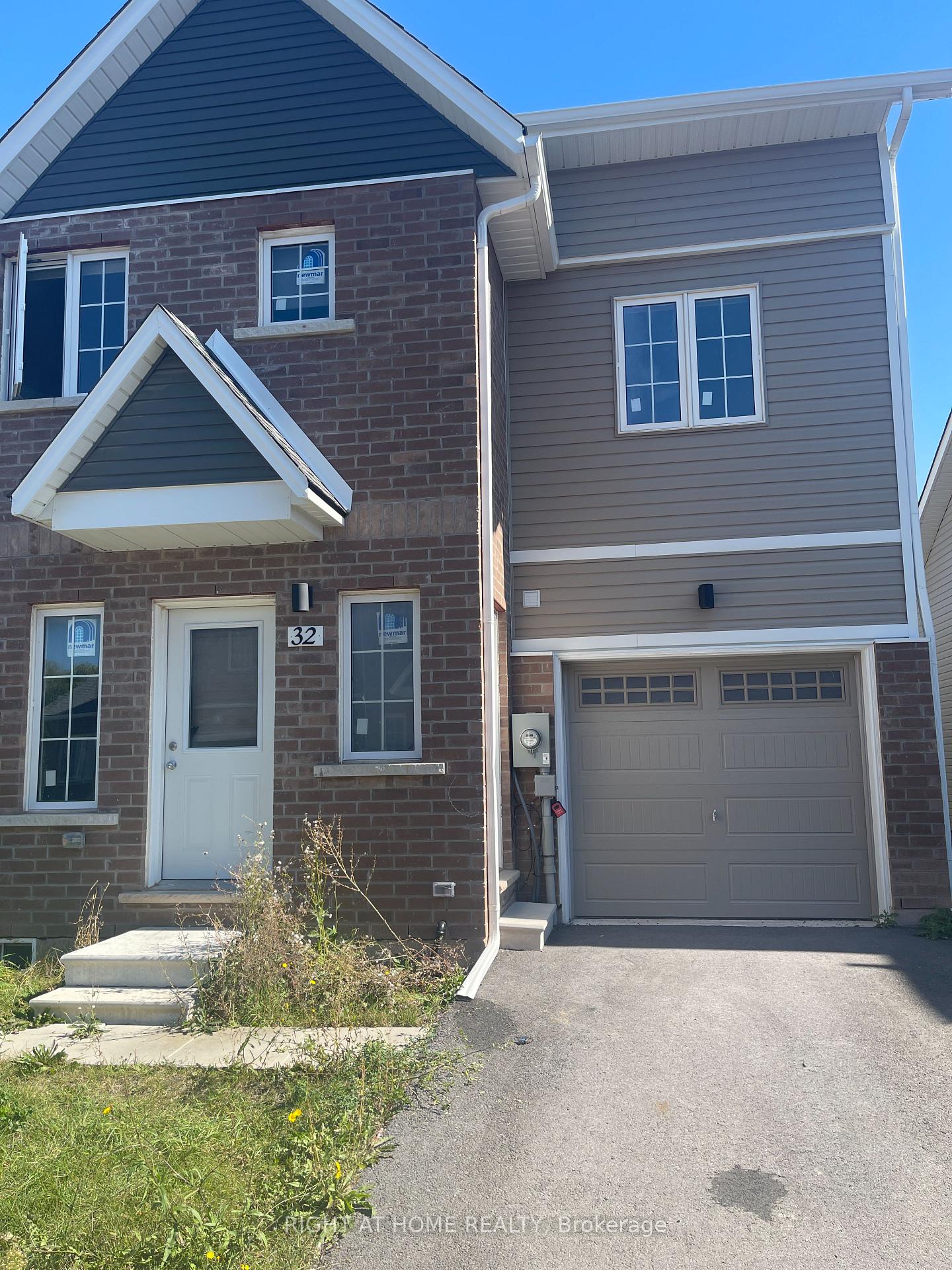 32-waterleaf-trail-welland-ontario-x12605650