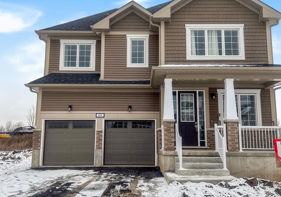 88-royal-oak-crescent-loyalist-ontario-x12605806
