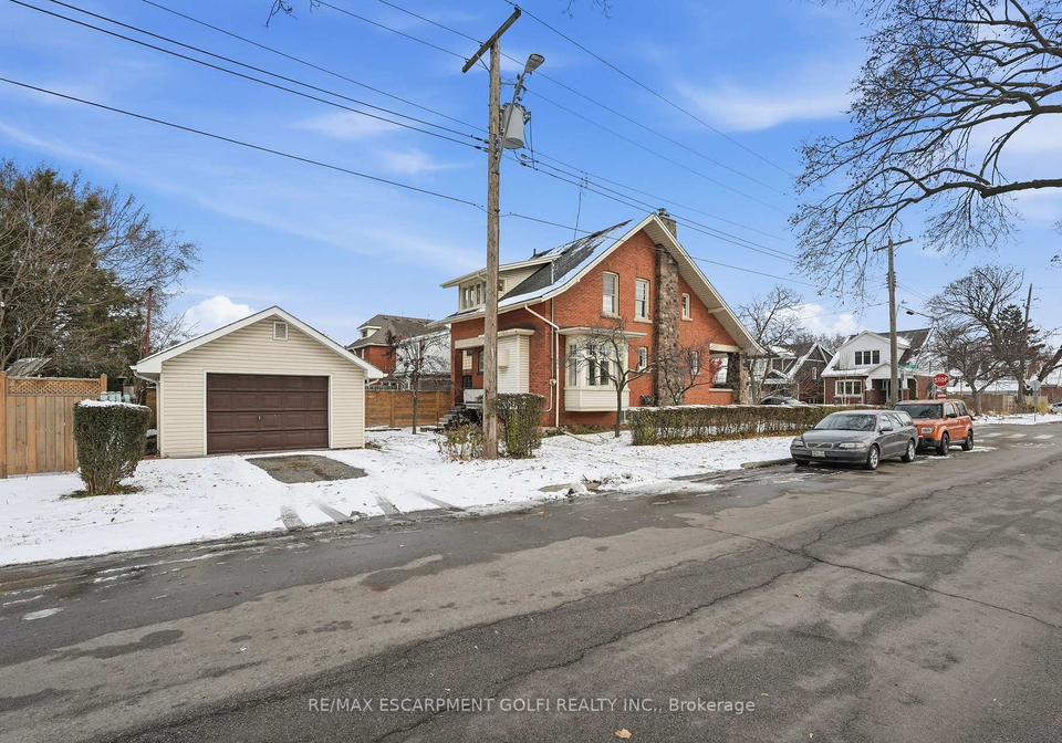 110-houghton-avenue-s-hamilton-ontario-x12606390