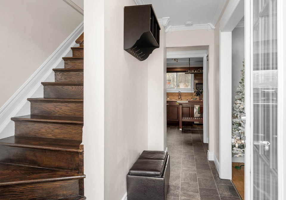 46-barwood-crescent-kitchener-ontario-x12607342