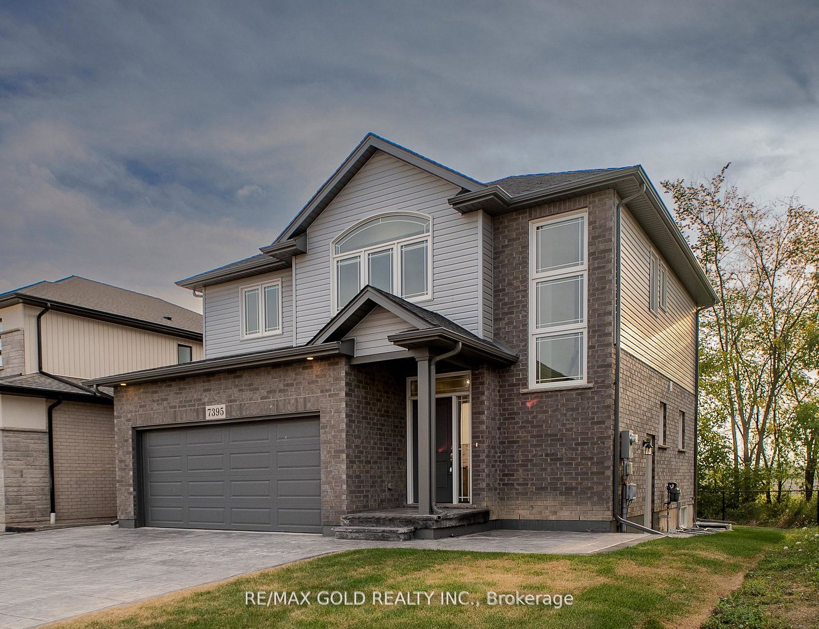 7395-sherrilee-crescent-niagara-falls-ontario-x12607582