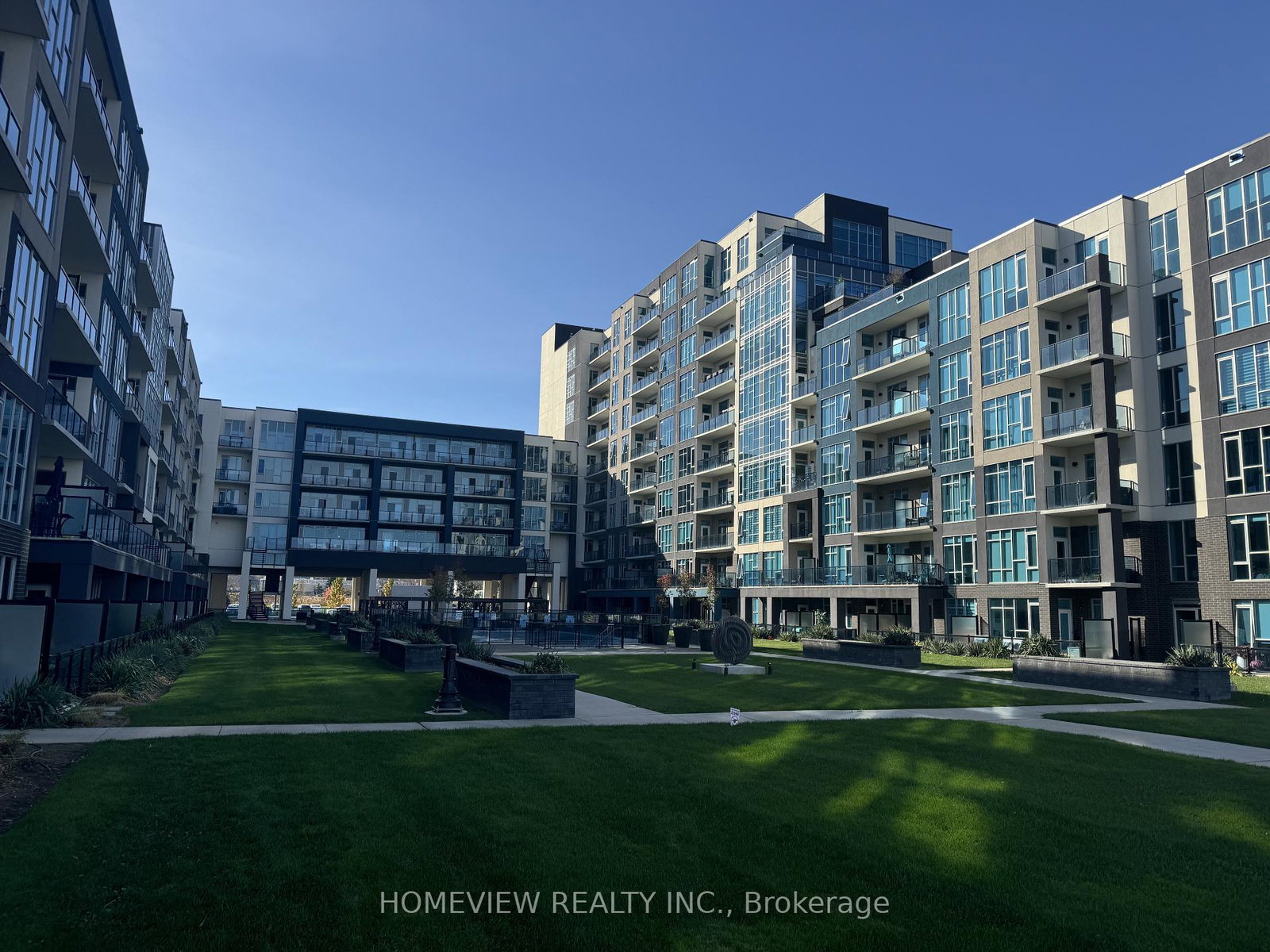 16-concord-place-grimsby-ontario-x12608690